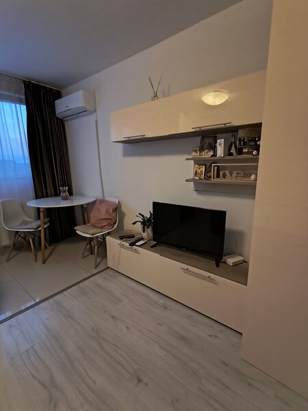 Sector 4, 7 min pe jos Metrou Dimitrie Leonida